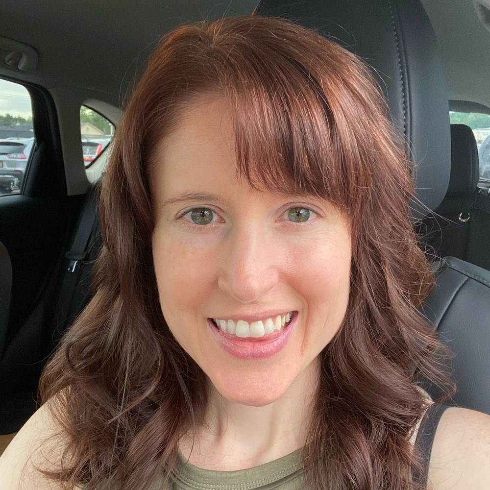 Meet your Posher, Caitlin